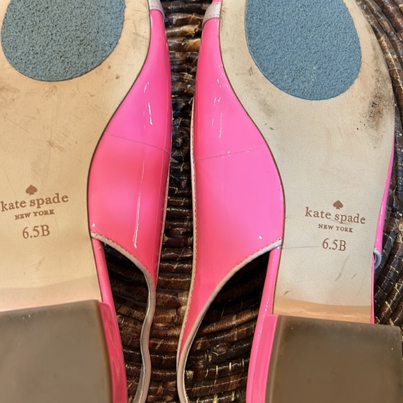 Kate Spade pink and beige patent leather slingback shoes. - Picture 5 of 8